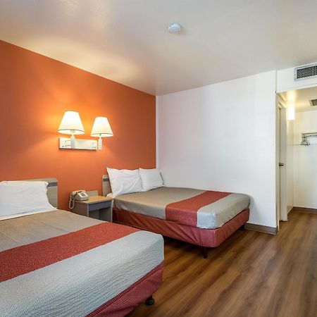 Motel 6 Wendover Esterno foto
