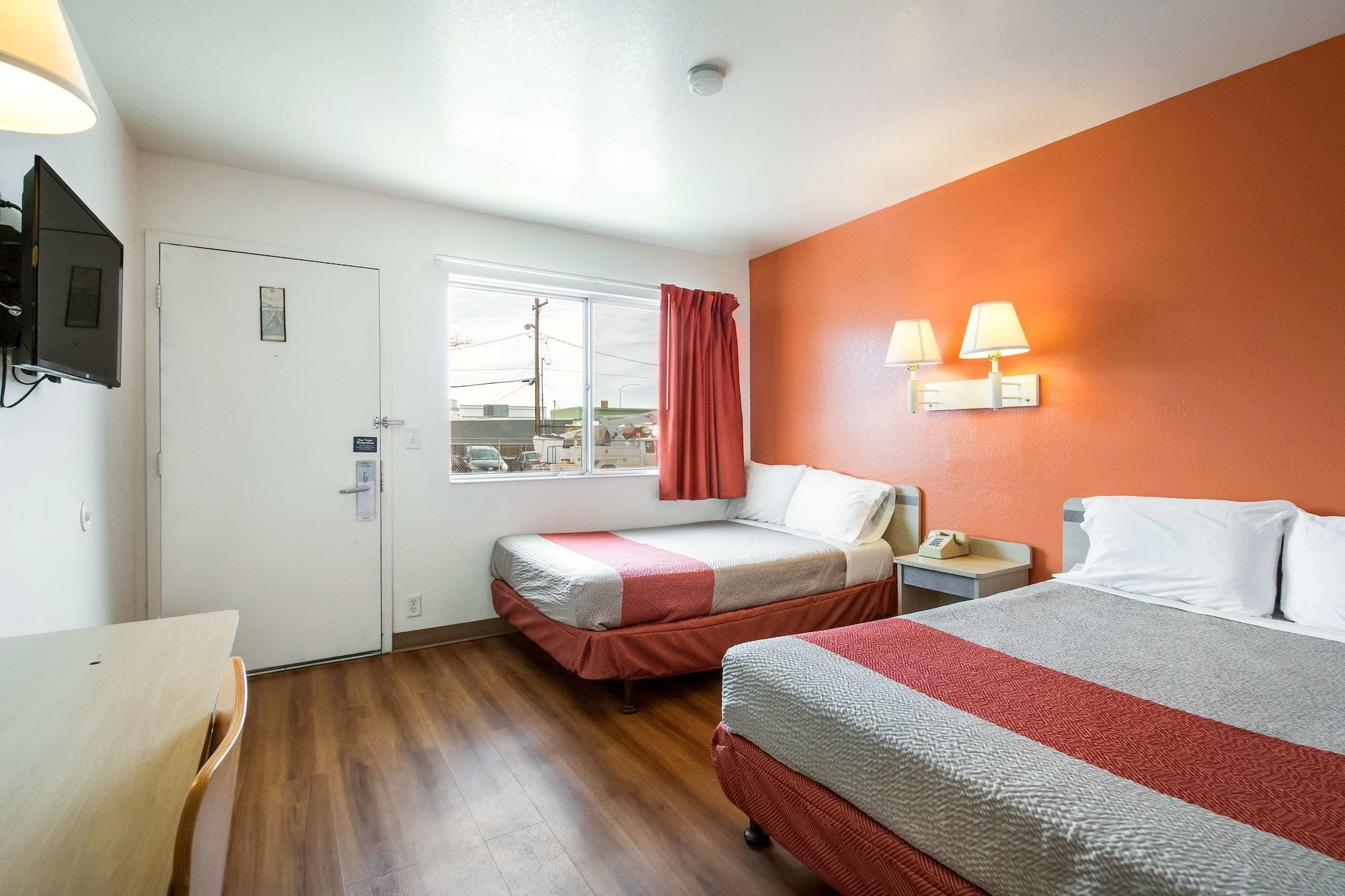 Motel 6 Wendover Esterno foto